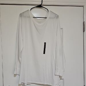 Torrid White Long Sleeve Tee V-Neck